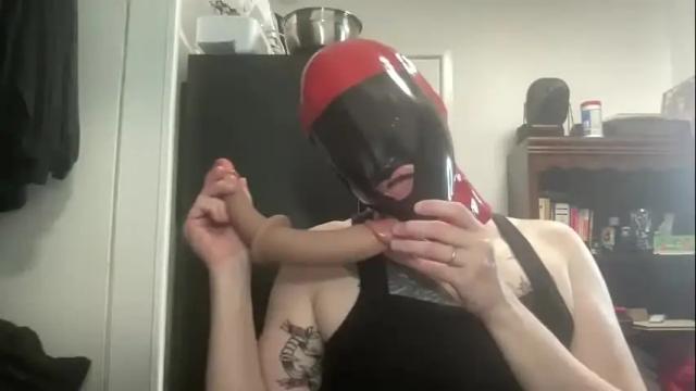 Image 11 of ftmrubbervamp Stream on Chaturbate on 7 days ago