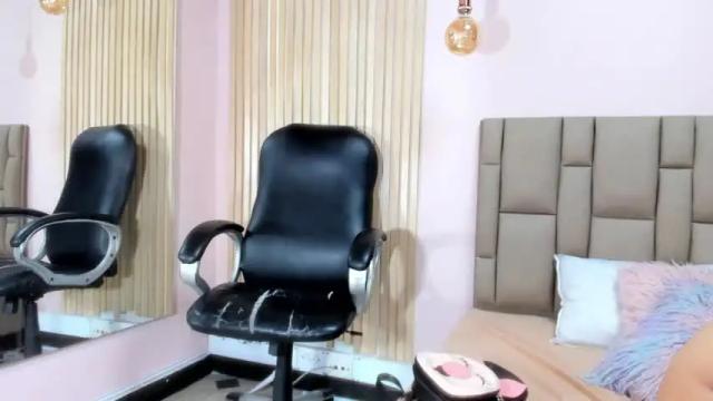 Image 6 of fuckc0uple Stream on Chaturbate on 17 months ago
