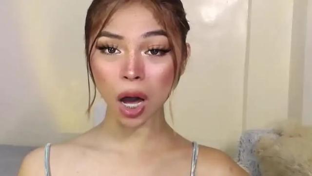Image 12 of fuckgirl_emerald Stream on Chaturbate on 16 months ago