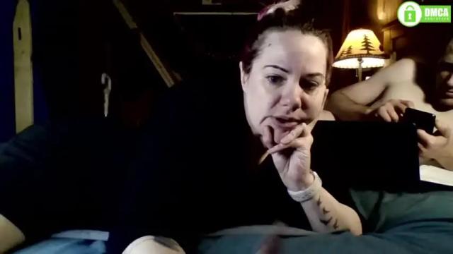 Image 3 of fuckin_in_tents Stream on Chaturbate on 16 months ago