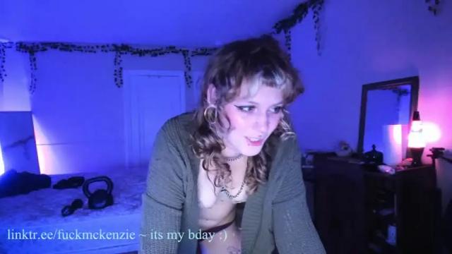 Image 12 of fuckmckenzie Stream on Chaturbate on 20 months ago