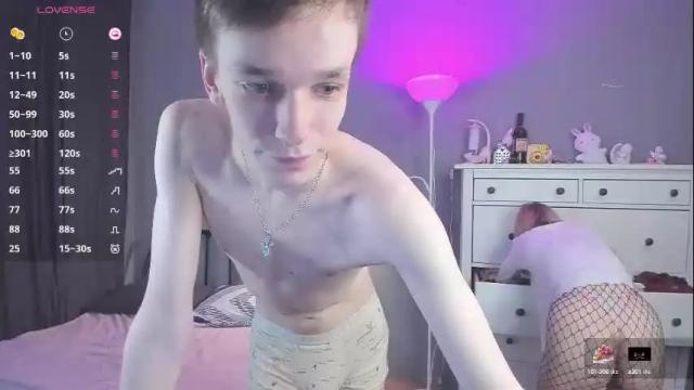 Image 3 of fullpower_couple Stream on Chaturbate on 1 month ago