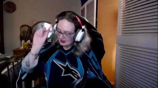Image 4 of funafterdark13 Stream on Chaturbate on 4 months ago