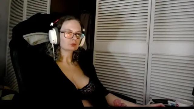 Image 4 of funafterdark13 Stream on Chaturbate on 3 months ago