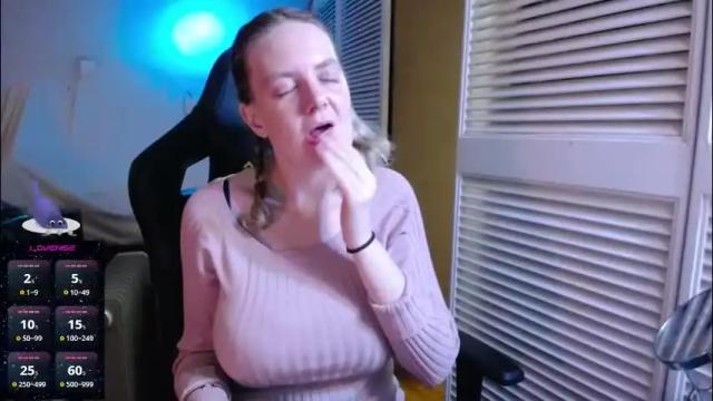 Image 8 of funafterdark13 Stream on Chaturbate on 2 months ago