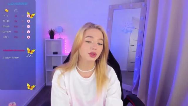 Image 10 of funangels Stream on Chaturbate on 23 months ago