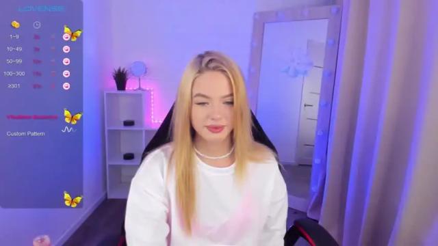 Image 12 of funangels Stream on Chaturbate on 23 months ago