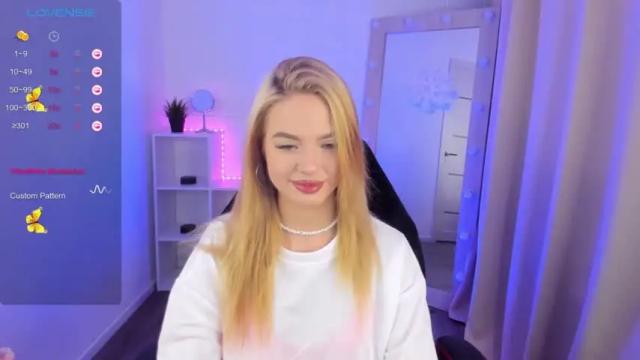 Image 6 of funangels Stream on Chaturbate on 23 months ago