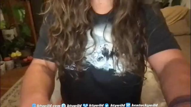 Image 12 of funcamkw Stream on Chaturbate on 1 month ago