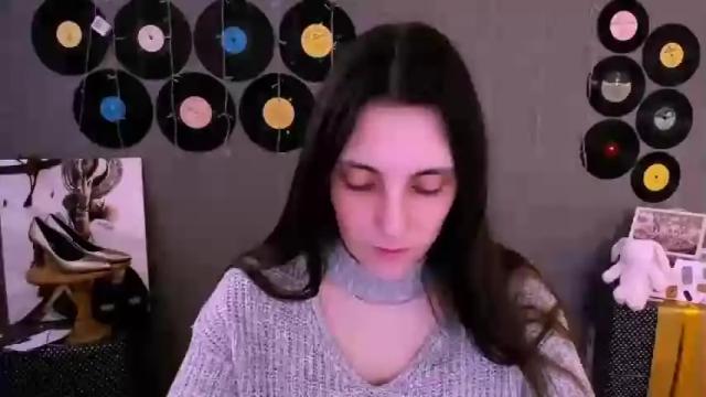Image 11 of funny_freckles Stream on Chaturbate on 13 months ago