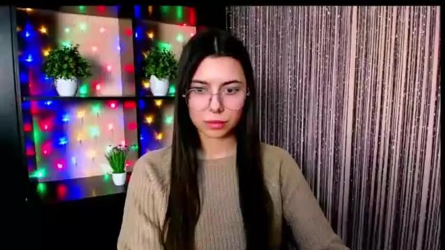 Image 3 of funny_simple_girl Stream on Chaturbate on 16 months ago
