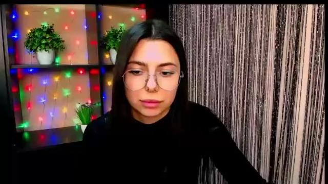 Image 10 of funny_simple_girl Stream on Chaturbate on 15 months ago