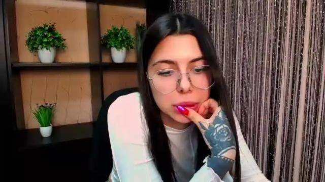 Image 8 of funny_simple_girl Stream on Chaturbate on 15 months ago