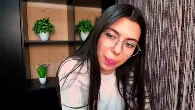 Image 2 of funny_simple_girl Stream on Chaturbate on 15 months ago
