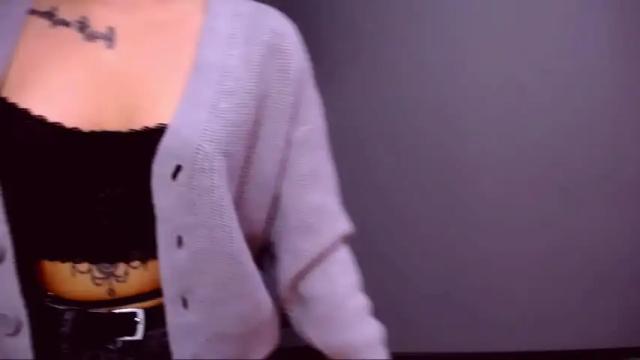 Image 4 of funny_simple_girl Stream on Chaturbate on 15 months ago