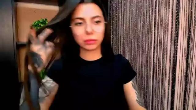 Image 2 of funny_simple_girl Stream on Chaturbate on 15 months ago