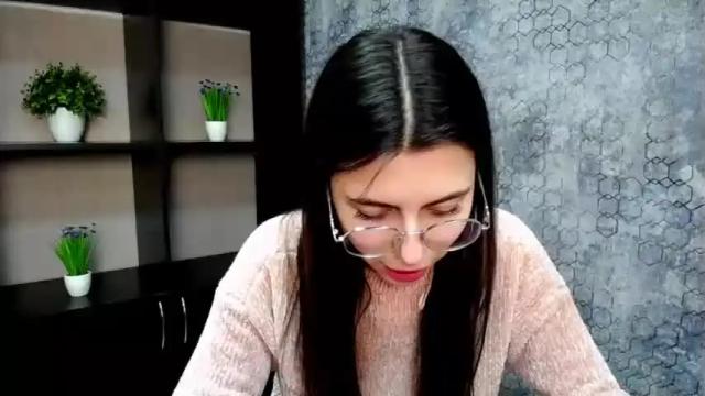 Image 2 of funny_simple_girl Stream on Chaturbate on 14 months ago