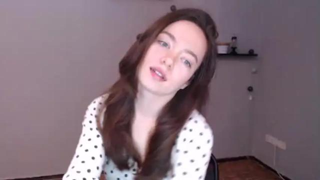 Image 4 of funnysimpligirl_ Stream on Chaturbate on 14 months ago