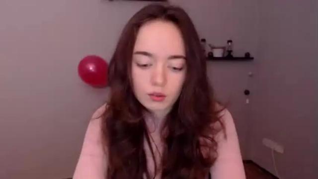 Image 11 of funnysimpligirl_ Stream on Chaturbate on 14 months ago