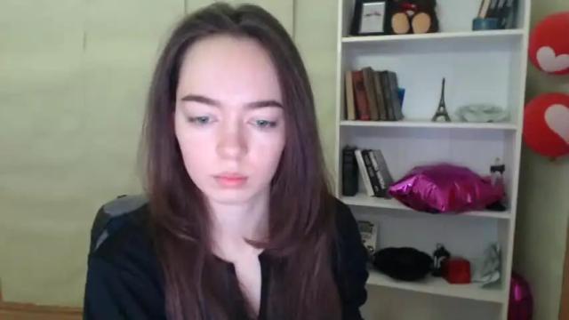 Image 2 of funnysimpligirl_ Stream on Chaturbate on 13 months ago