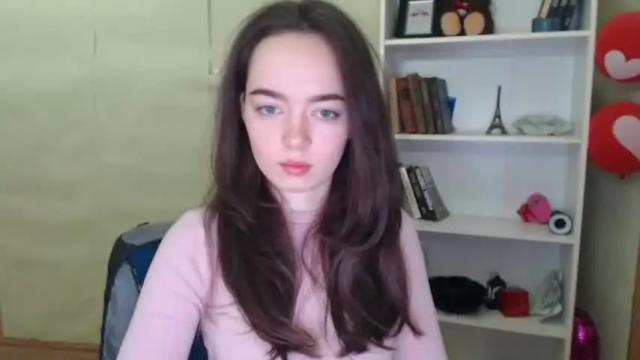 Image 3 of funnysimpligirl_ Stream on Chaturbate on 13 months ago