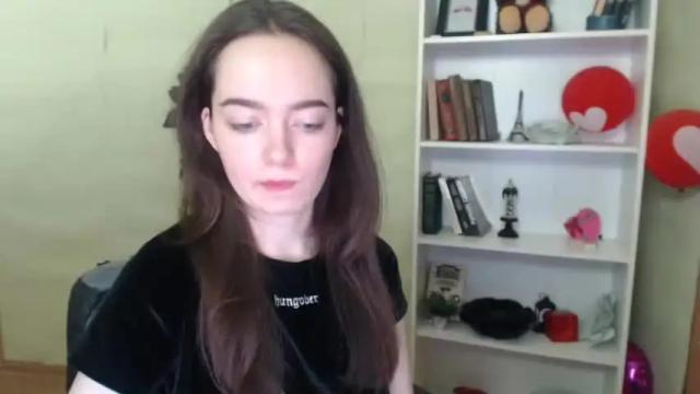 Image 4 of funnysimpligirl_ Stream on Chaturbate on 13 months ago