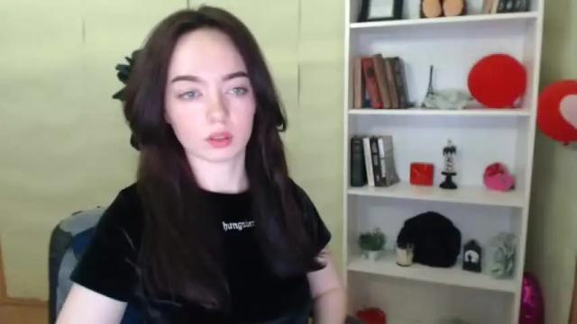 Image 7 of funnysimpligirl_ Stream on Chaturbate on 12 months ago