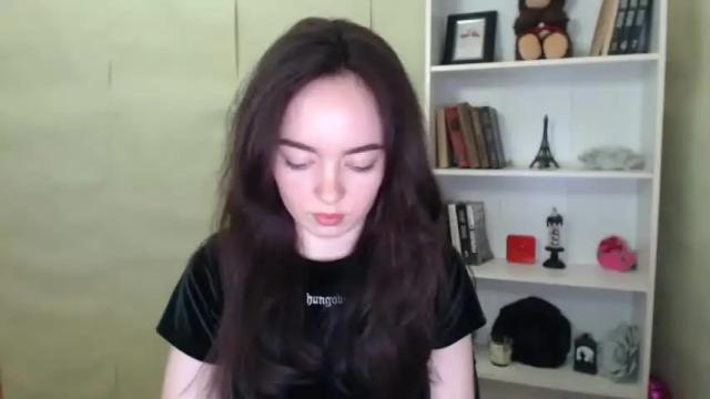 Image 2 of funnysimpligirl_ Stream on Chaturbate on 12 months ago