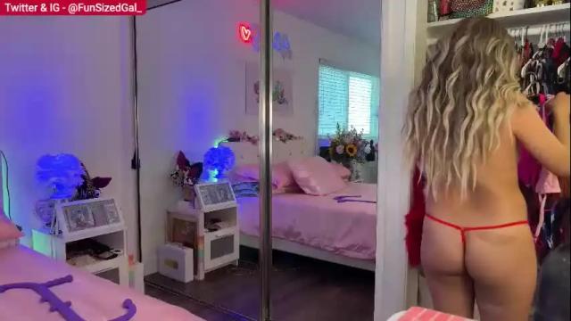 Image 11 of funsizedgal Stream on Chaturbate on 5 months ago