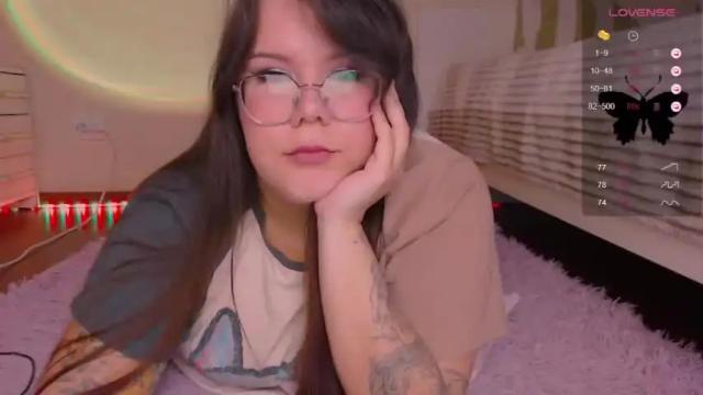 Image 2 of furiyaaa__ Stream on Chaturbate on 13 months ago