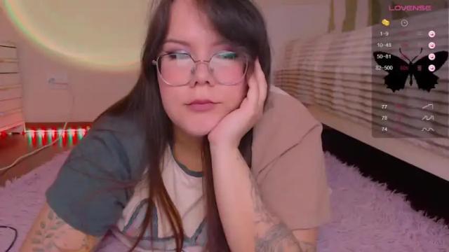 Image 3 of furiyaaa__ Stream on Chaturbate on 13 months ago