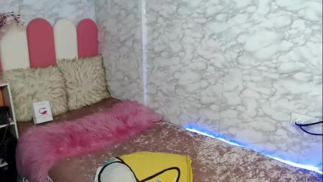 Image 12 of fuschiafucker Stream on Chaturbate on 16 days ago