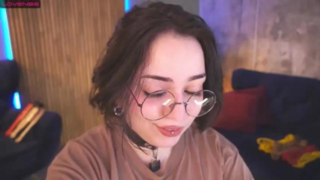 Image 3 of futura_switch Stream on Chaturbate on 13 months ago