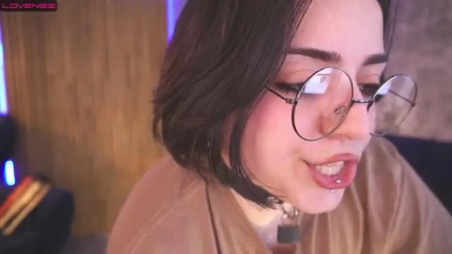 Image 4 of futura_switch Stream on Chaturbate on 13 months ago