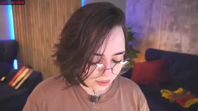 Image 7 of futura_switch Stream on Chaturbate on 13 months ago