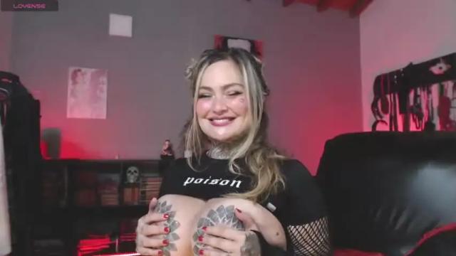 Image 8 of fvckingmercury Stream on Chaturbate on 14 months ago