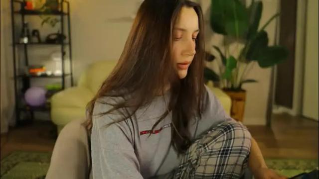 Thumbnail 2, g_ia's Stream at Chaturbate, 1 month ago