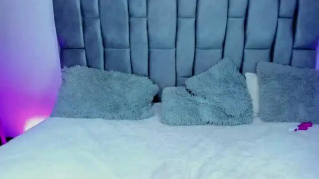 Image 7 of gabbycooper Stream on Chaturbate on 17 months ago