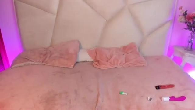 Image 7 of gabbycooper Stream on Chaturbate on 22 months ago