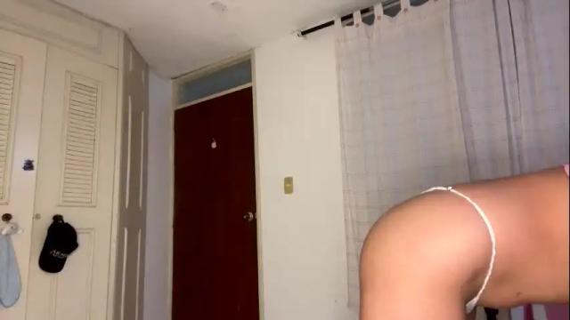 Image 3 of gabbyfoox Stream on Chaturbate on 12 days ago