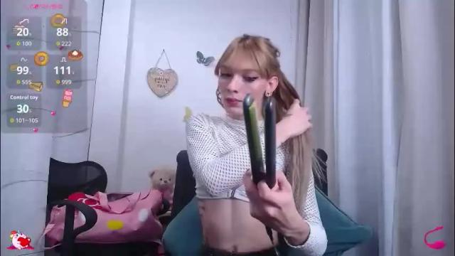 Image 2 of gabbyhills_ Stream on Chaturbate on 1 month ago