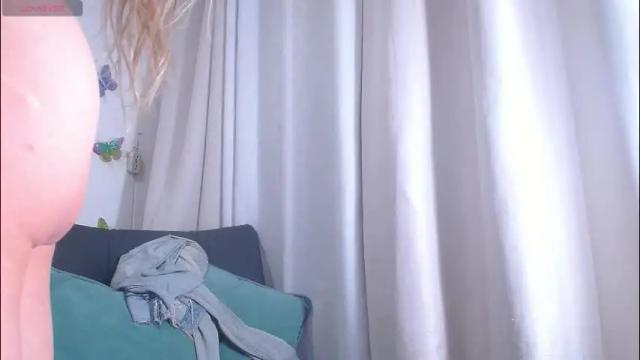 Image 10 of gabbyhills_ Stream on Chaturbate on 1 month ago