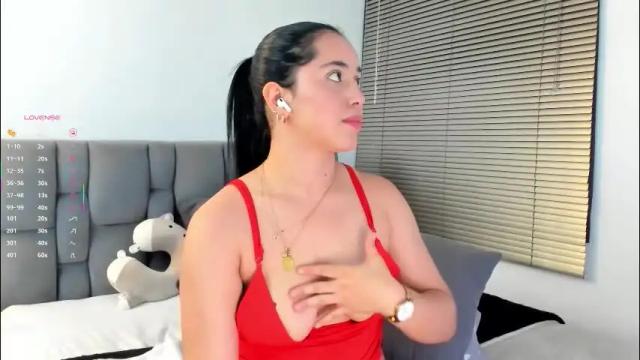 Image 8 of gabi_boom Stream on Chaturbate on 1 month ago