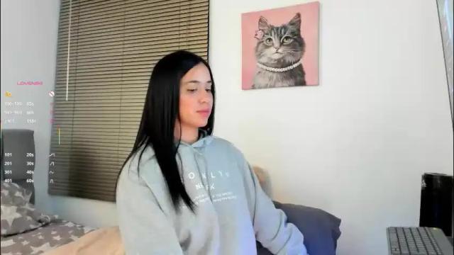 Image 3 of gabi_boom Stream on Chaturbate on 15 days ago