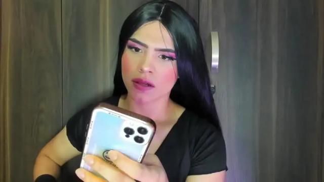 Image 3 of gabi_miller1 Stream on Chaturbate on 17 months ago