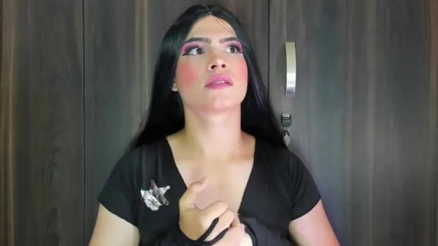 Image 6 of gabi_miller1 Stream on Chaturbate on 17 months ago