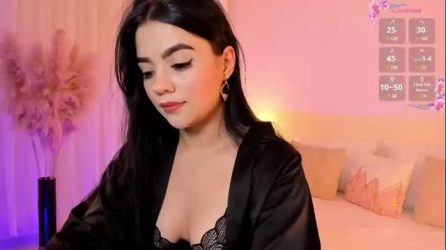 Image 4 of gabi_sanzz_ Stream on Chaturbate on 1 month ago
