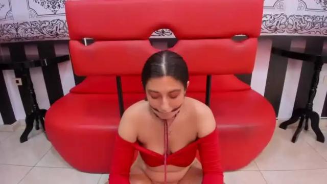 Image 12 of gabieslutty Stream on Chaturbate on 16 months ago