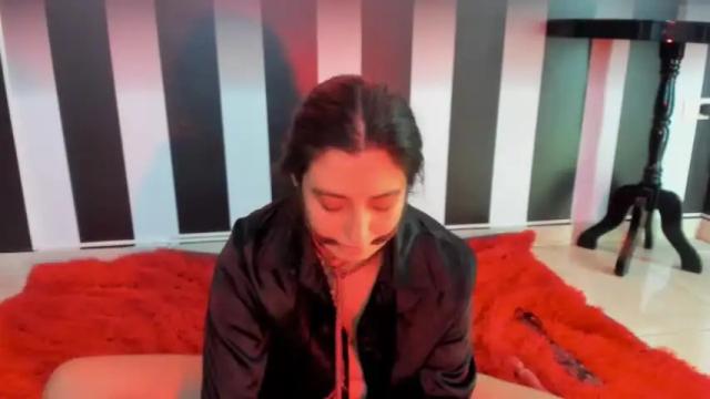 Image 12 of gabieslutty Stream on Chaturbate on 16 months ago