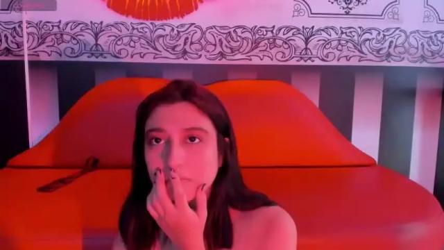 Image 10 of gabieslutty Stream on Chaturbate on 16 months ago